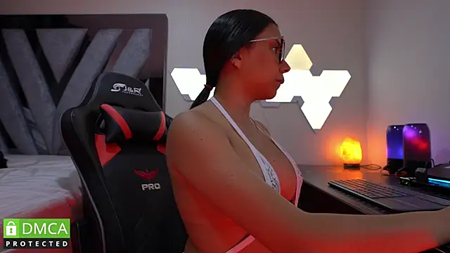 Dubois Amy online show from 12.05.24