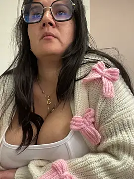 SWEETLILY18 online show from 01.28.25