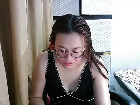 crizzybel online show from 09.30.25
