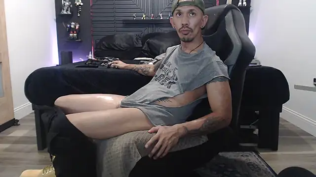 Snapshot of inc25cb@xh chatting on 07.19.26 inc25cbxh online show from 07.19.26