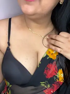 Zoya Varma004 online show from 11.28.25