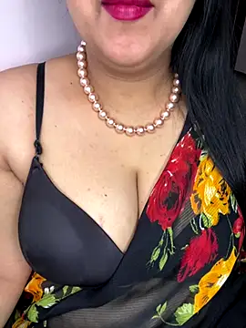 Zoya Varma004 online show from 12.22.25