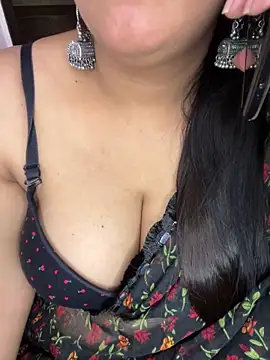 Zoya Varma004 online show from 03.11.26