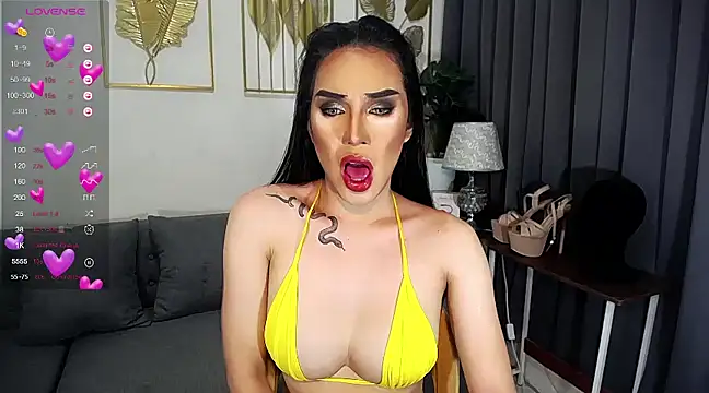 Snapshot of Bigcock_thina69 chatting on 12.21.24 Bigcock thina69 online show from 12.21.24