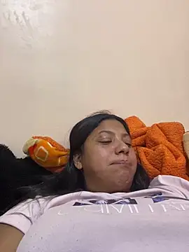 Snapshot of Leylafourniert chatting on 12.20.24 Leylafourniert online show from 12.20.24