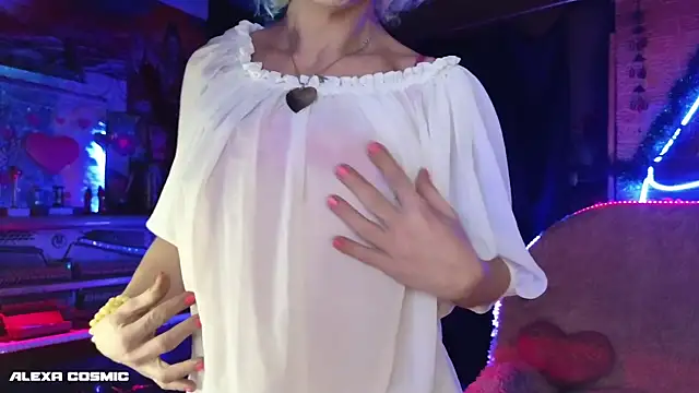 Snapshot of Alexa_Cosmic chatting on 01.11.26 Alexa Cosmic online show from 01.11.26