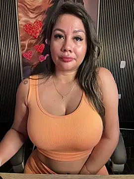 Snapshot of ValeryGrey chatting on 02.15.26 ValeryGrey online show from 02.15.26