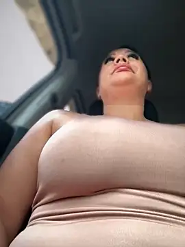 Snapshot of ValeryGrey chatting on 03.19.26 ValeryGrey online show from 03.19.26