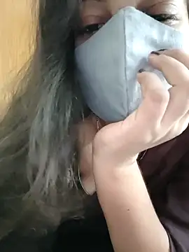 Snapshot of yoursana- chatting on 02.22.26 yoursana- online show from 02.22.26