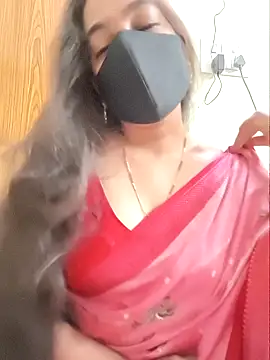 Snapshot of yoursana- chatting on 03.18.26 yoursana- online show from 03.18.26