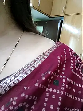 Snapshot of yoursana- chatting on 03.28.26 yoursana- online show from 03.28.26