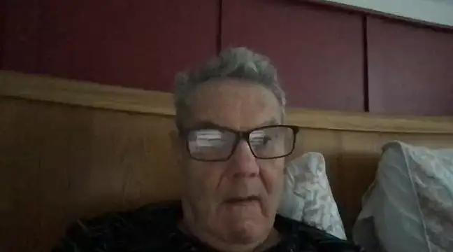 Snapshot of Oldpistolpete chatting on 12.09.24 Oldpistolpete online show from 12.09.24