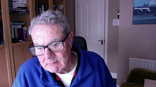 Snapshot of Oldpistolpete chatting on 01.13.25 Oldpistolpete online show from 01.13.25