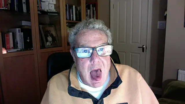 Snapshot of Oldpistolpete chatting on 02.27.25 Oldpistolpete online show from 02.27.25