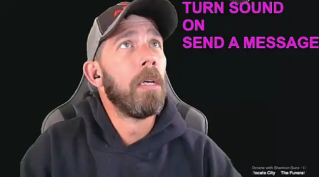 Snapshot of hellraizer1 chatting on 12.21.24 hellraizer1 online show from 12.21.24