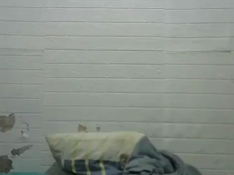 Snapshot of simplewild_mom chatting on 01.10.25 simplewild mom online show from 01.10.25