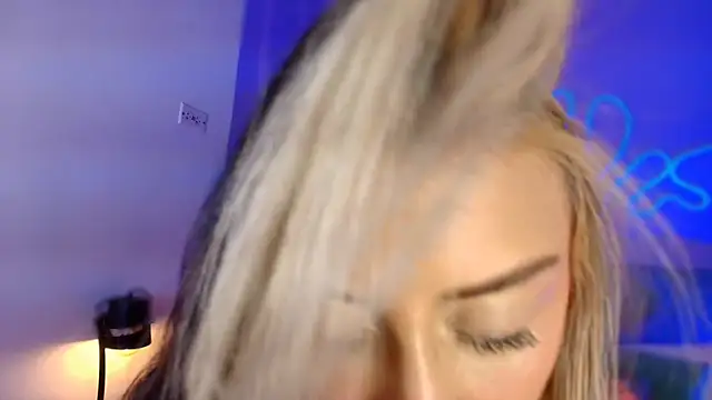 Sofly s online show from 03.16.26