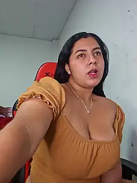 Mary pinkish online show from 01.23.25