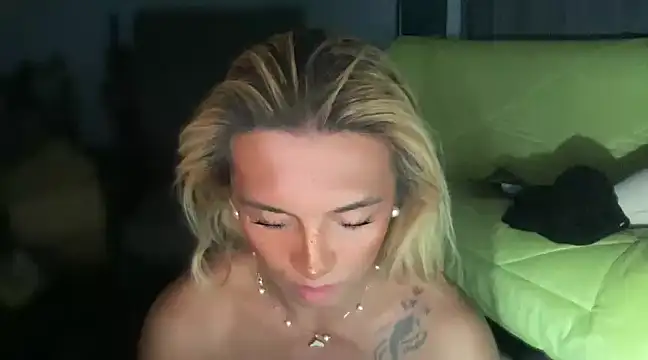 Snapshot of cockprincess_diannaxx chatting on 12.30.24 cockprincess diannaxx online show from 12.30.24