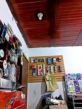 Snapshot of tatiana_wd chatting on 02.19.25 tatiana wd online show from 02.19.25