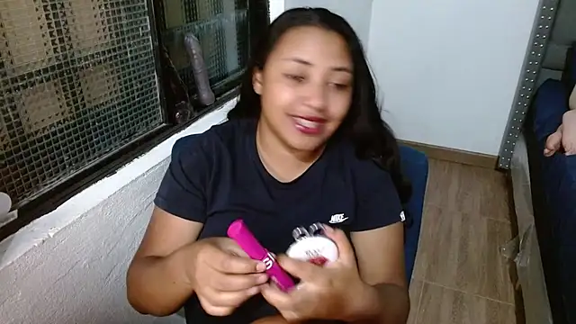 Snapshot of tatiana_wd chatting on 10.02.25 tatiana wd online show from 10.02.25