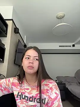 Snapshot of barbara_tv chatting on 01.19.25 barbara tv online show from 01.19.25