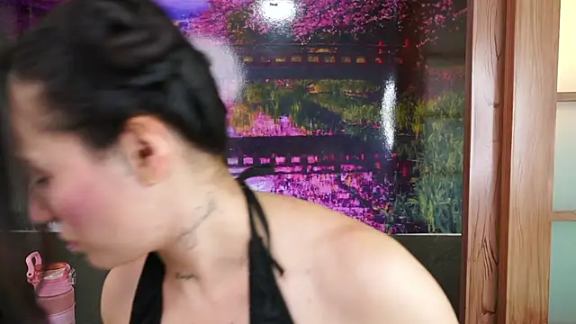 Snapshot of miss_sharlotte18 chatting on 12.03.25 miss sharlotte18 online show from 12.03.25