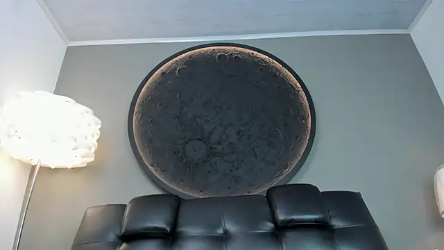 Snapshot of miss_vaiolette chatting on 02.20.25 miss vaiolette online show from 02.20.25