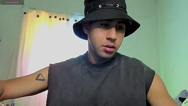 Snapshot of Daiki_Jack chatting on 10.29.25 Daiki Jack online show from 10.29.25