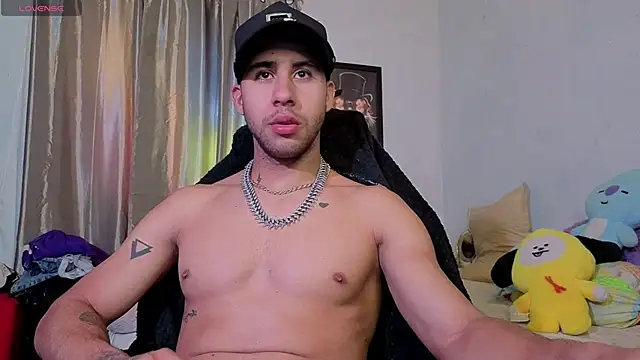 Snapshot of Daiki_Jack chatting on 11.04.25 Daiki Jack online show from 11.04.25