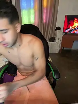 Snapshot of Daiki_Jack chatting on 12.17.25 Daiki Jack online show from 12.17.25