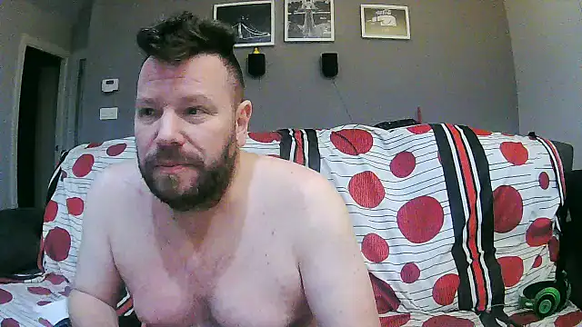 Snapshot of txan9876 chatting on 12.14.25 txan9876 online show from 12.14.25