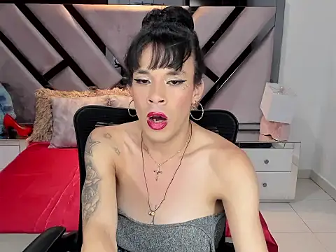 kim sexy boobs online show from 09.14.25