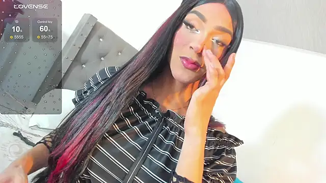 Daniela Coks online show from 03.05.25