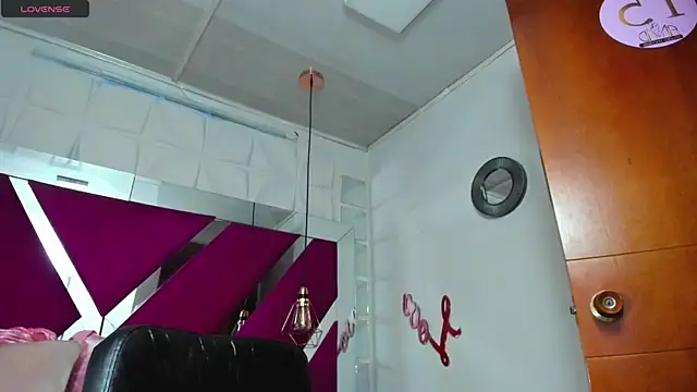 Penelope Tits online show from 01.24.25