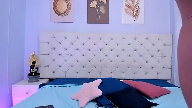 SALOME F0X  online show from 03.15.25