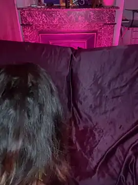 Snapshot of callmelouve chatting on 01.04.25 callmelouve online show from 01.04.25