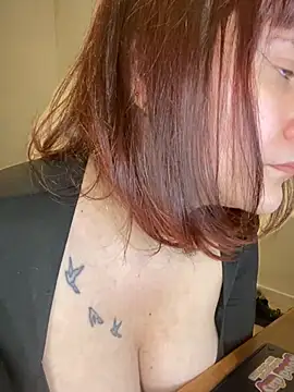 Snapshot of callmelouve chatting on 03.01.25 callmelouve online show from 03.01.25