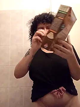 Snapshot of callmelouve chatting on 12.03.25 callmelouve online show from 12.03.25