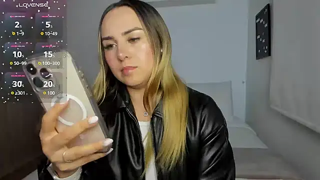 sophi mooreno online show from 02.17.26