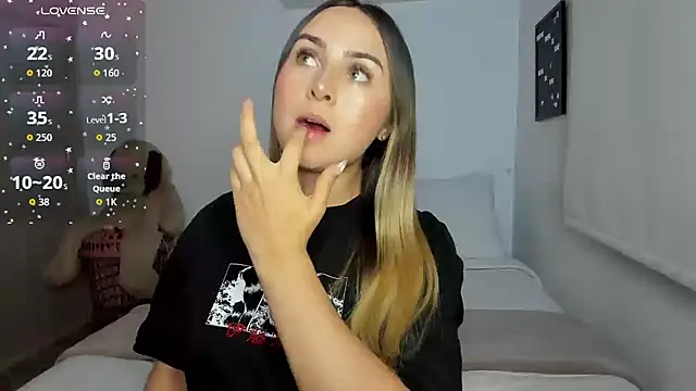 sophi mooreno online show from 07.18.26