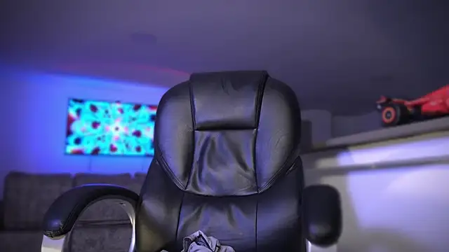 Frank Farrell online show from 10.10.25