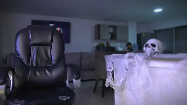 Frank Farrell online show from 10.22.25