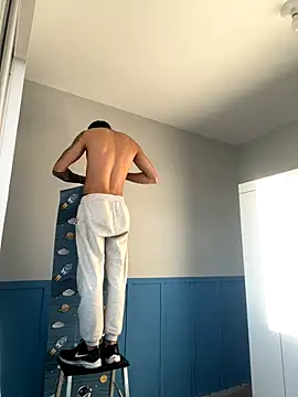 Novin4i20 online show from 10.18.25