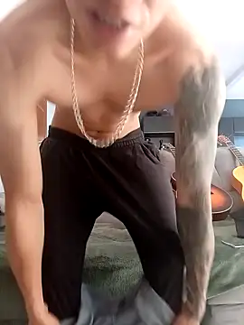 Novin4i20 online show from 10.21.25