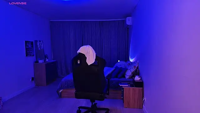  whiteprincess online show from 03.20.25