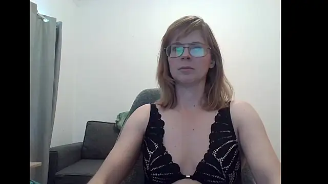 SavannaGirly online show from 10.13.25