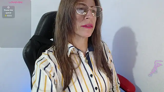 Chayla Ruiz online show from 06.30.26