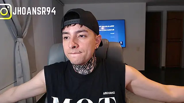Snapshot of Jhoan_saenz chatting on 05.08.26 Jhoan saenz online show from 05.08.26