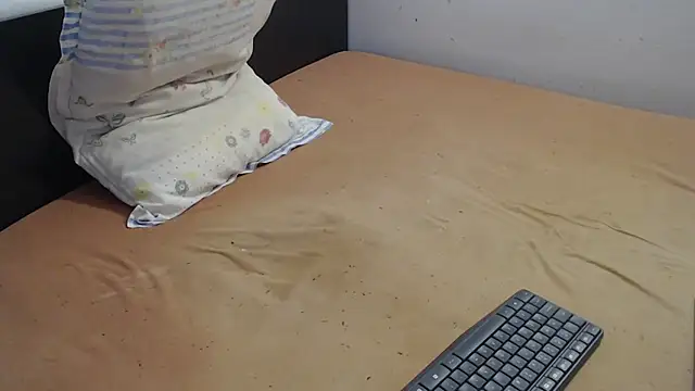 PreciousJohn87 online show from 11.26.25